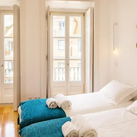 Alfama Balcony River View By Lovelystay * Lisboa